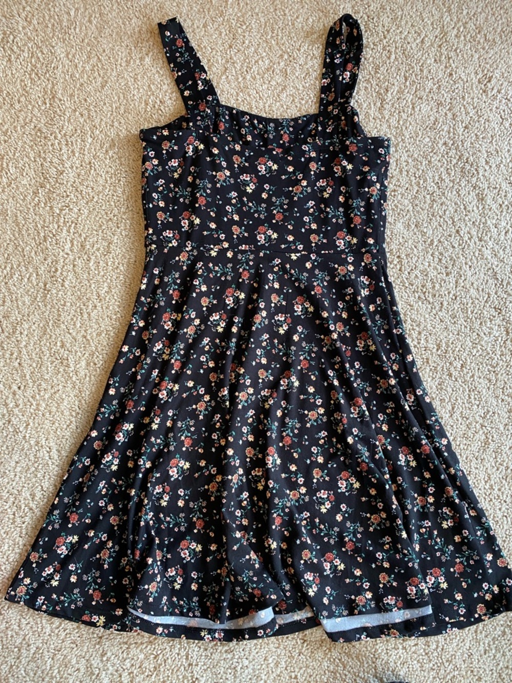 nine britton Black Mini Dress with Floral Print - Picture 6 of 6